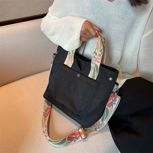 The new nylon canvas oblique satchel female fashion